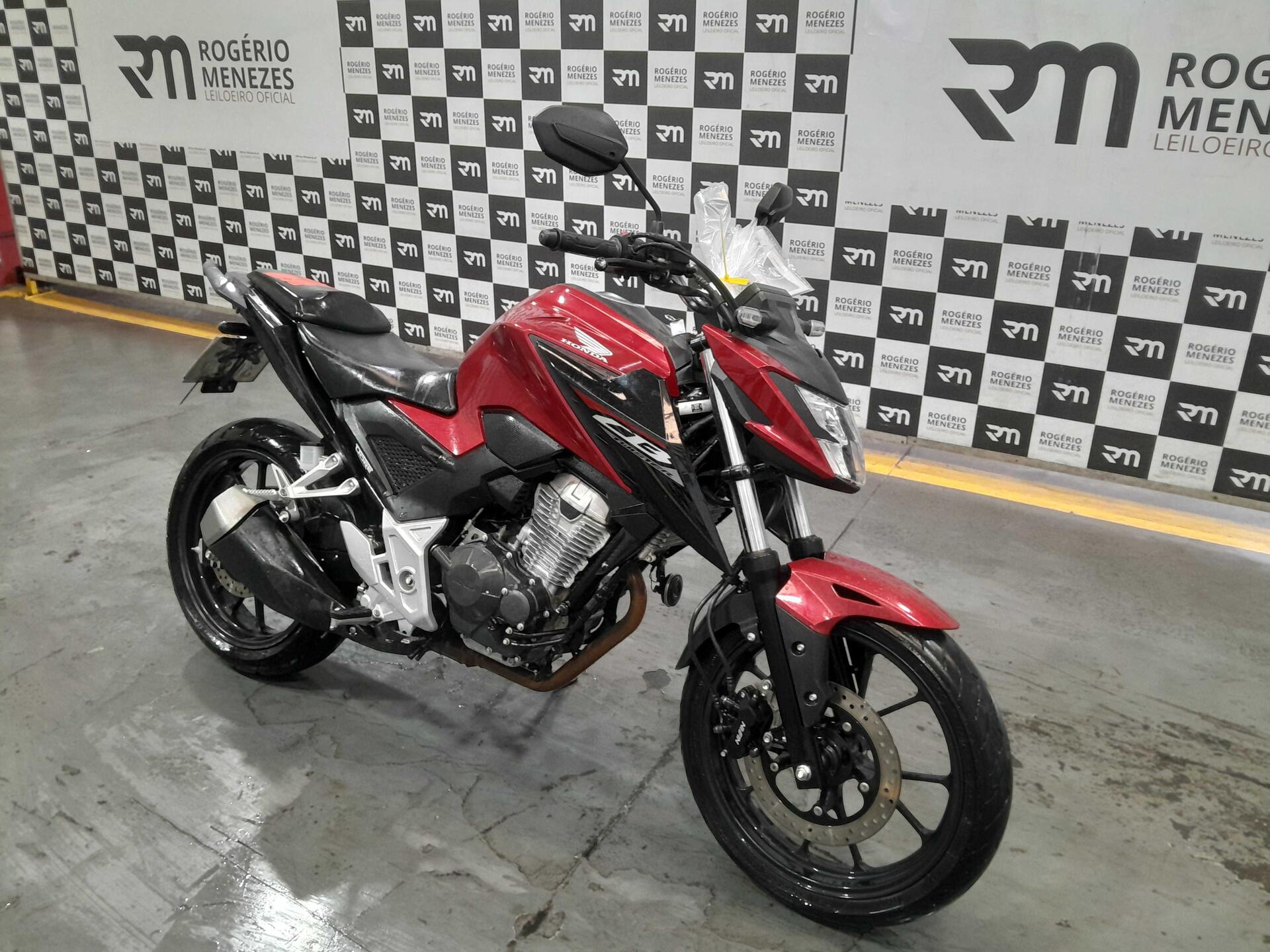 MOTO HONDA CB 300F 2025/2025 GASOLINA