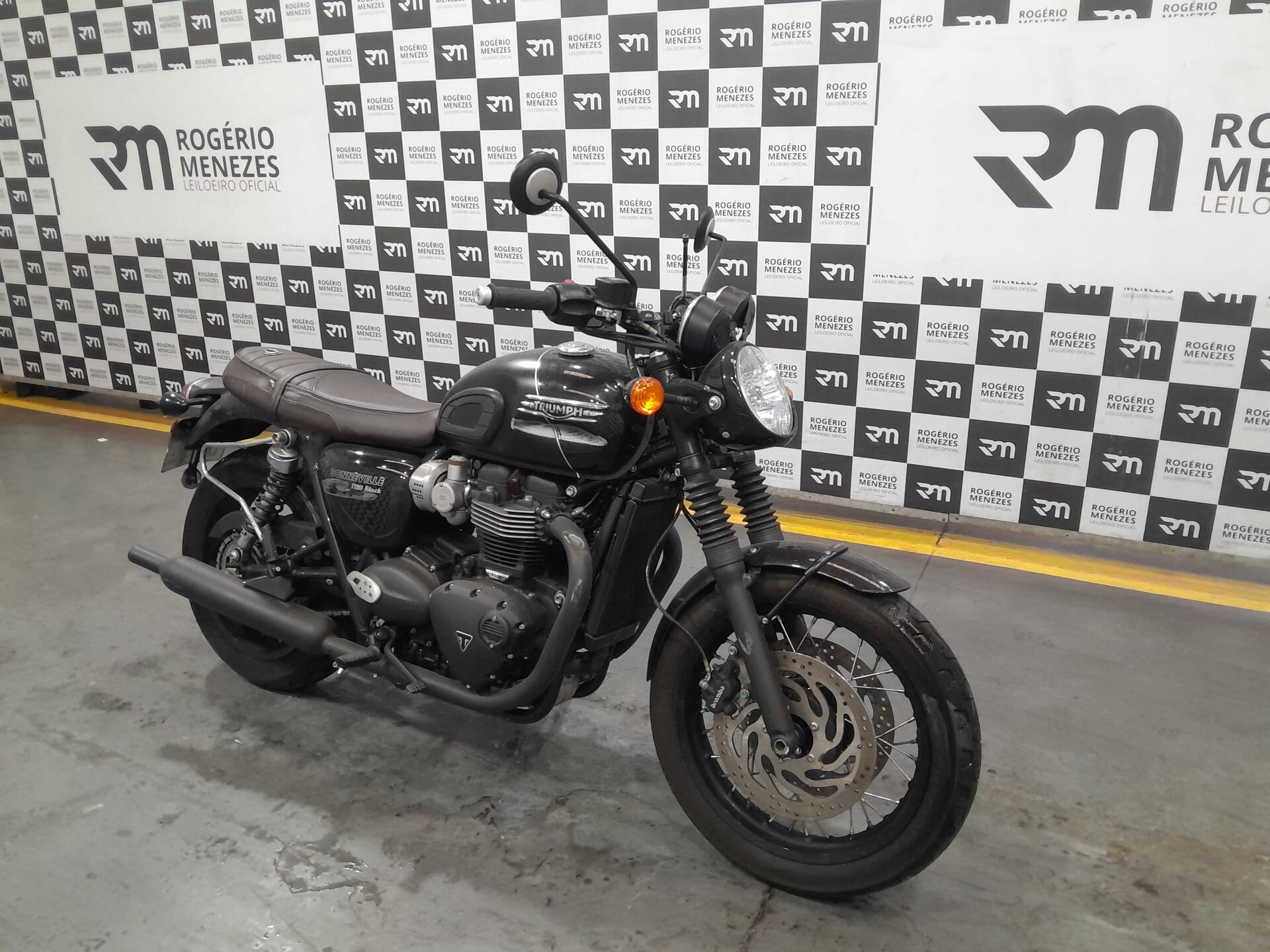 MOTO TRIUMPH BONNEVILLE 2023/2023 GASOLINA