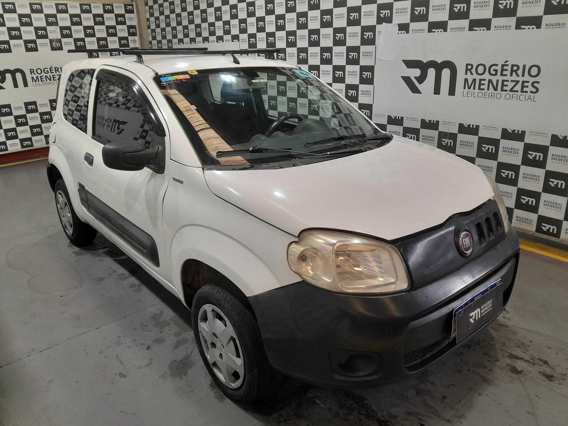 FIAT UNO VIVACE 1.0 2014/2014 FLEX