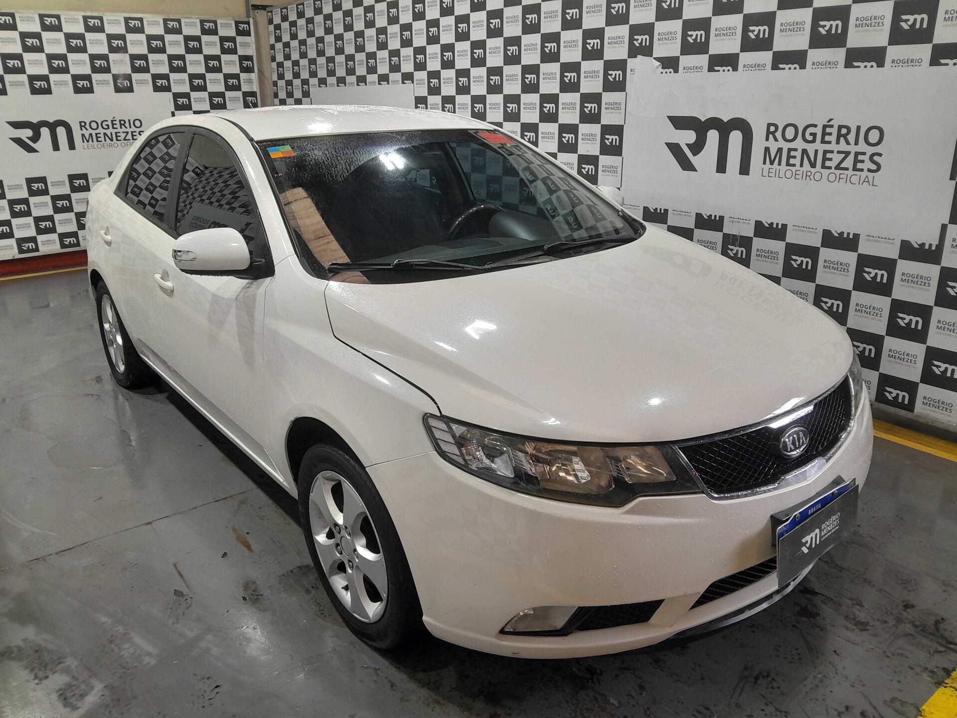 KIA MOTORS CERATO 2009/2010 GASOLINA